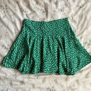 Hollister green floral mini skirt with built in shorts size S in great condition